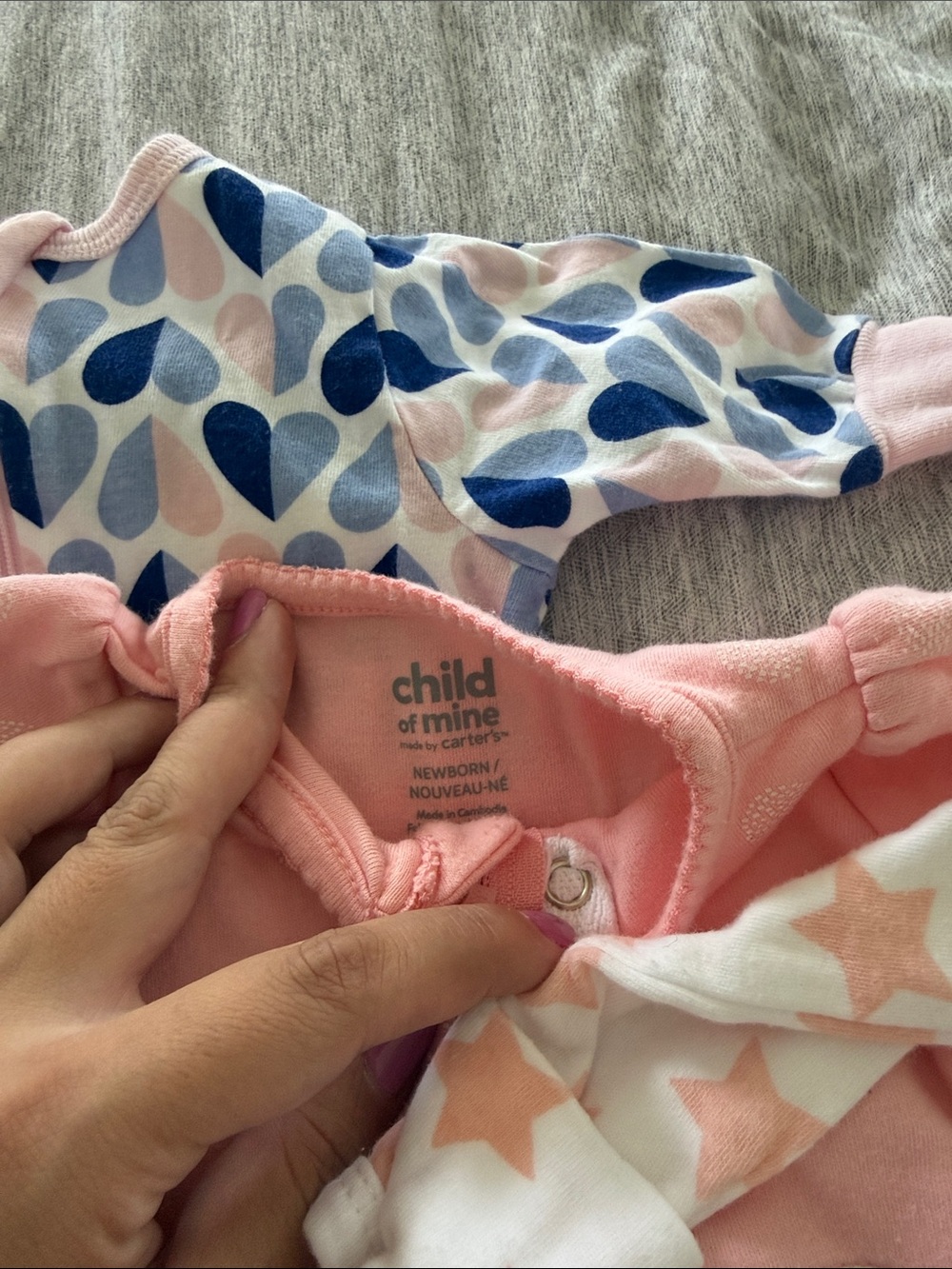 BUNDLE OF 5 - NEWBORN GIRL FOOTED PAJAMAS - Picture 5 of 8